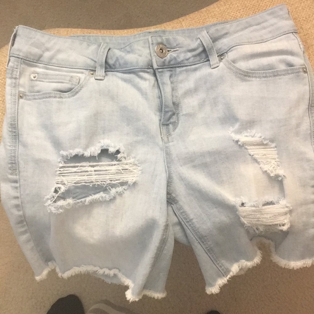 Guess cut off’s